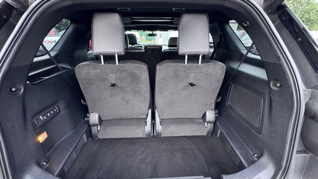 2017 Ford Explorer Image 9