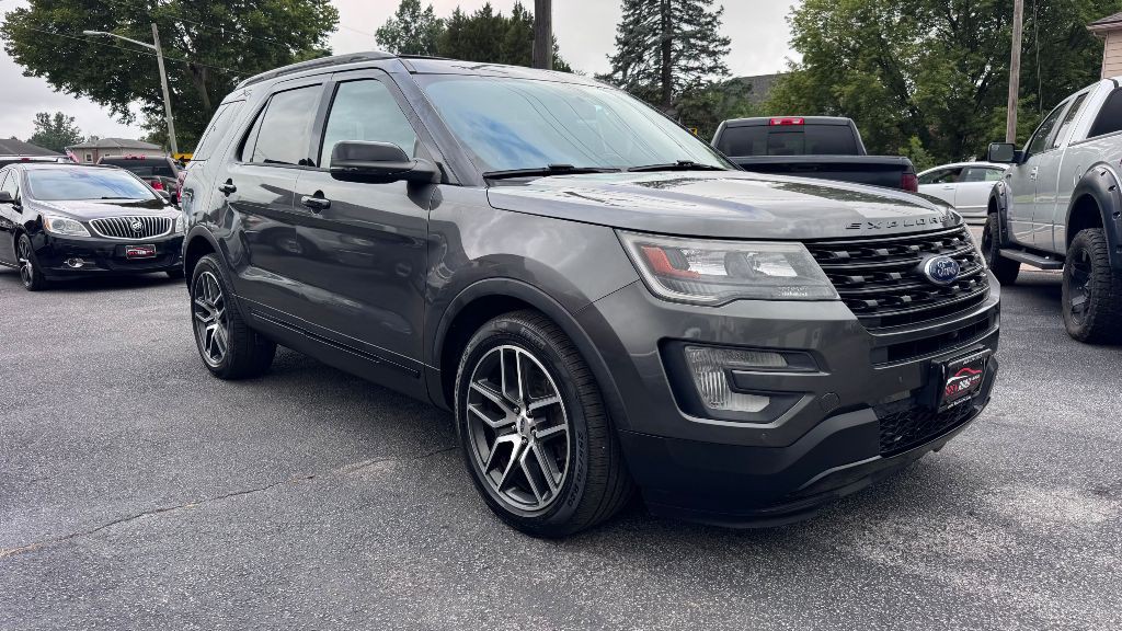 2017 Ford Explorer Image 2