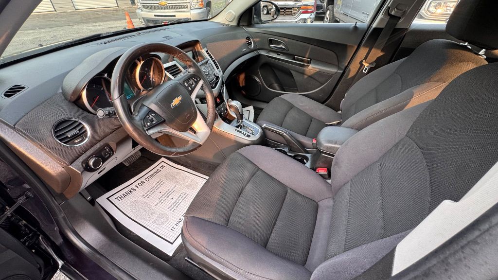 2014 Chevrolet Cruze Image 8