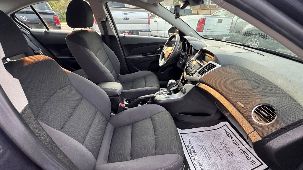 2014 Chevrolet Cruze Image 10