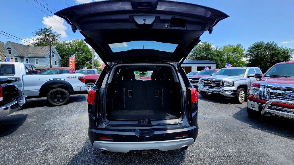 2018 GMC Acadia Image 11