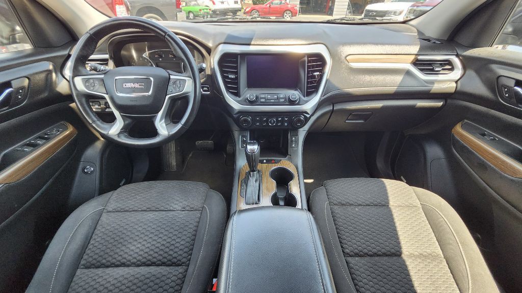 2018 GMC Acadia Image 15