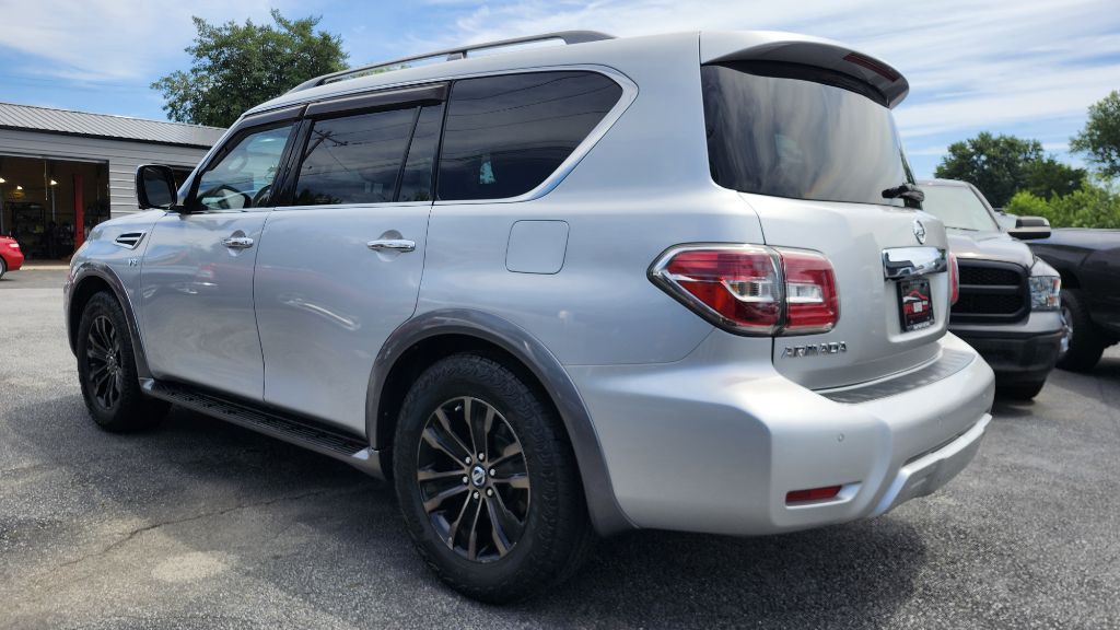2017 Nissan Armada Image 4