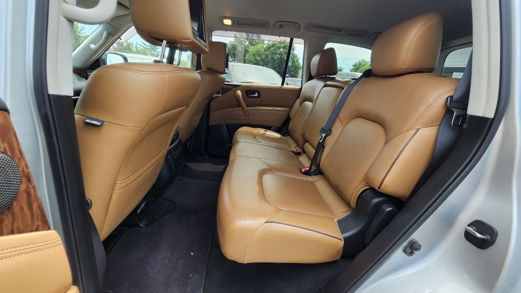2017 Nissan Armada Image 12