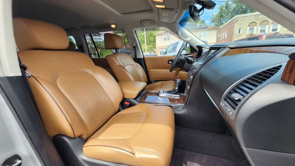 2017 Nissan Armada Image 16