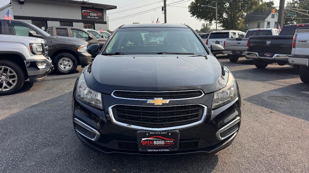 2016 Chevrolet Cruze Image 2