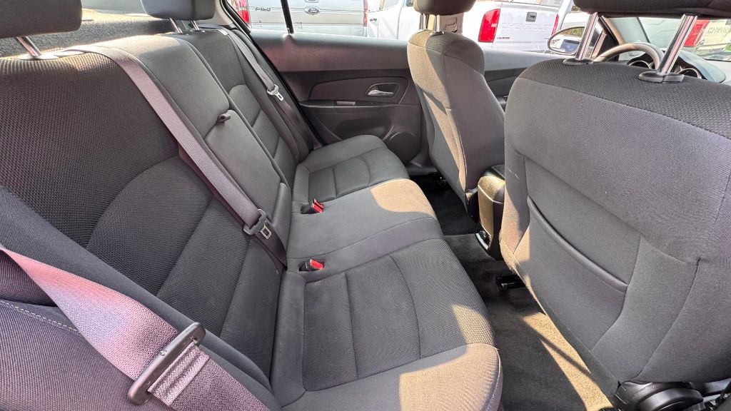 2016 Chevrolet Cruze Image 9