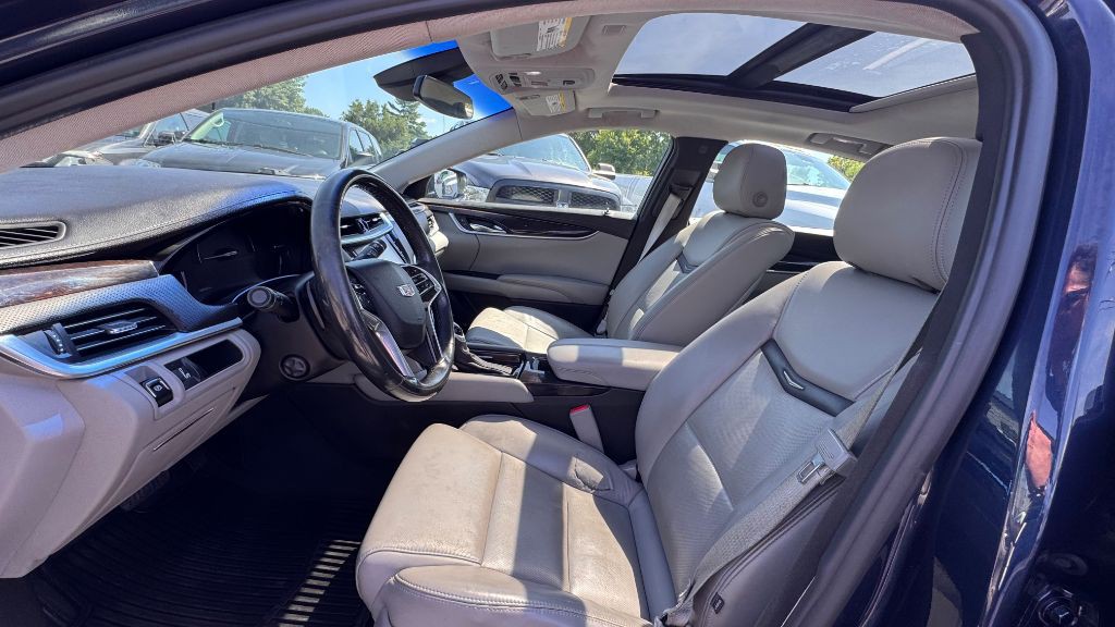2017 Cadillac XTS Image 5