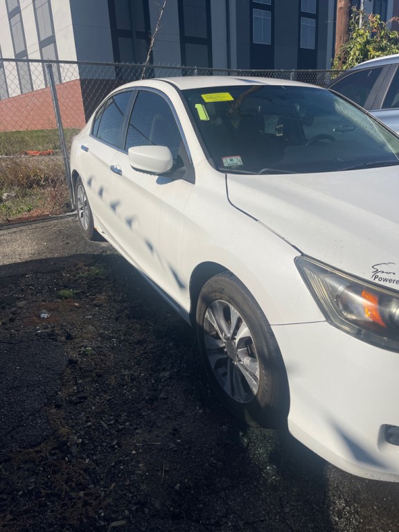 2013 Honda Accord Image 2