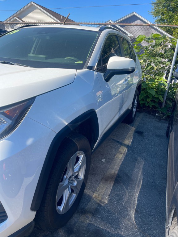 2019 Toyota Rav4 Image 3