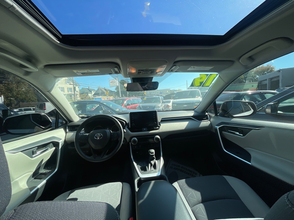 2019 Toyota Rav4 Image 4