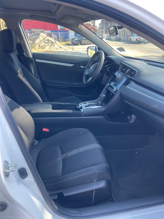2018 Honda Civic Image 9