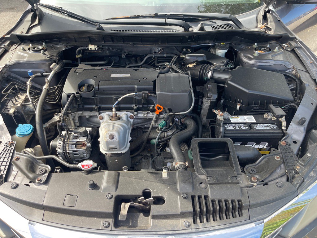2016 Honda Accord Image 1