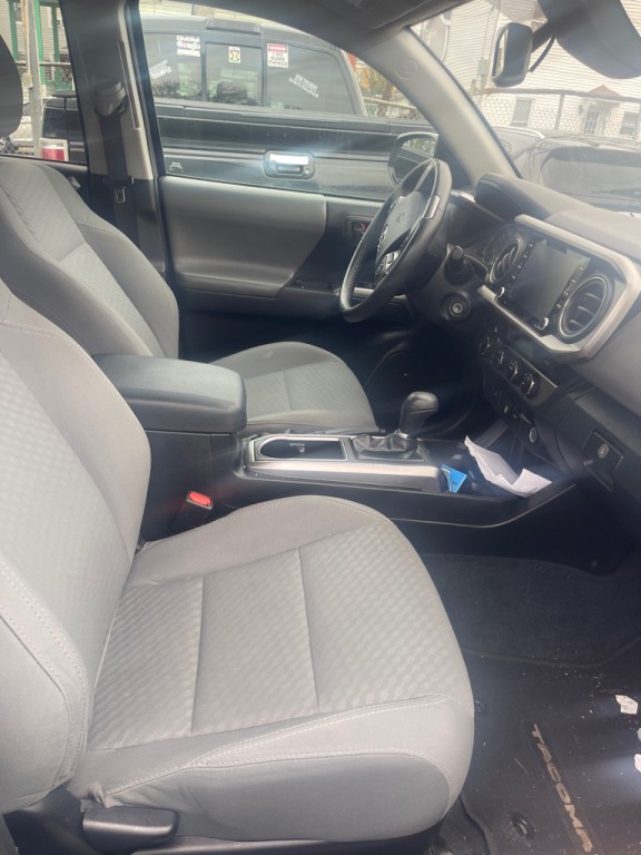 2022 Toyota Tacoma Image 6