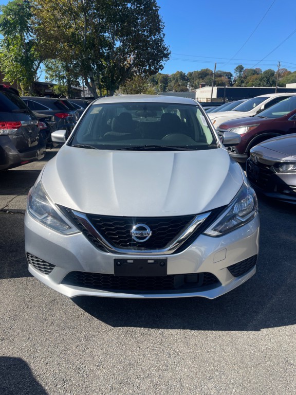 2019 Nissan Sentra Image 1