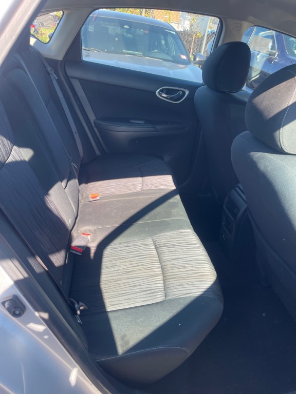 2019 Nissan Sentra Image 4