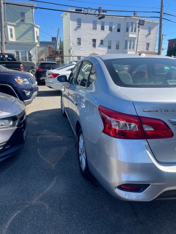 2019 Nissan Sentra Image 8