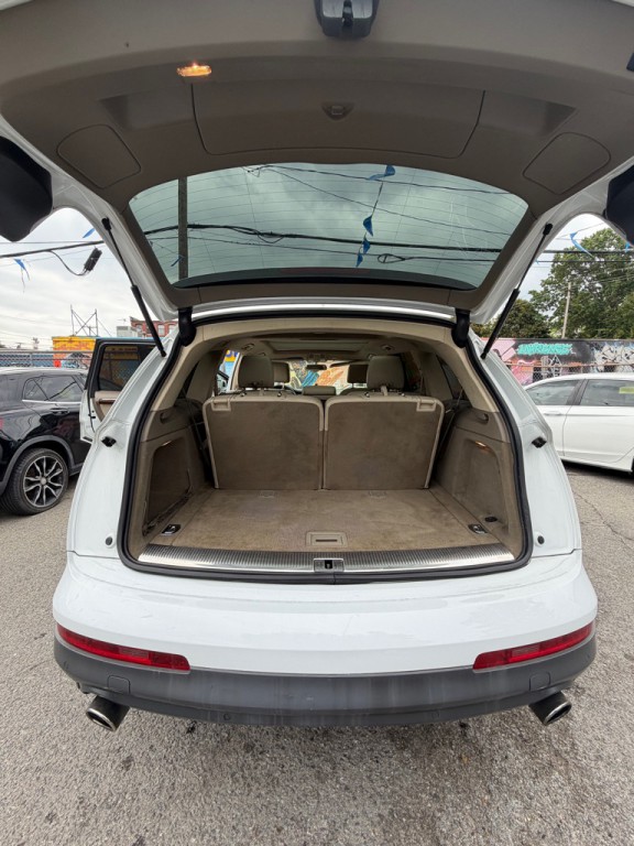2013 Audi Q7 Image 9