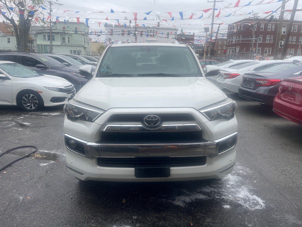 2016 Toyota 4Runner Image 1