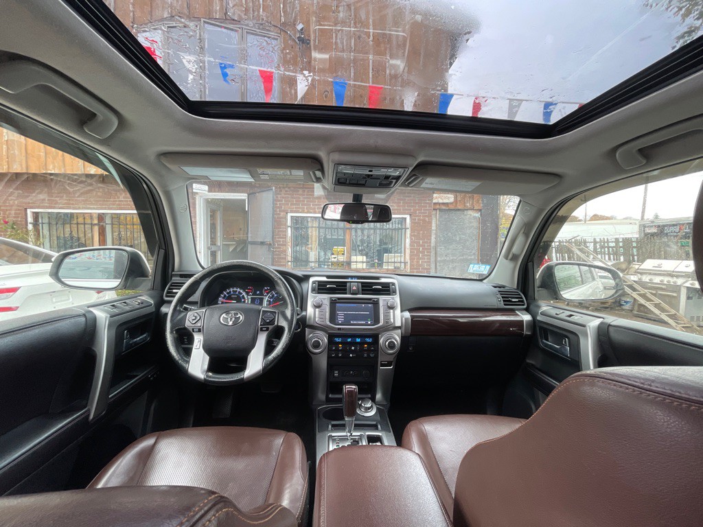 2016 Toyota 4Runner Image 7