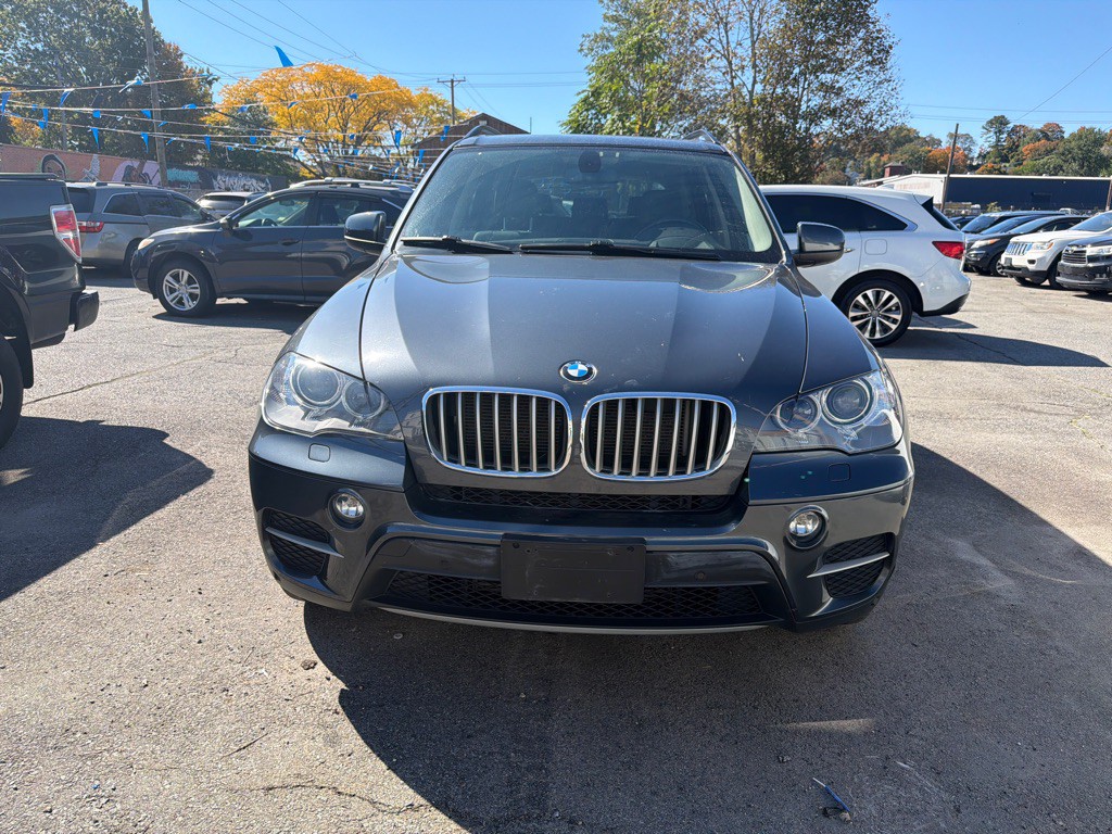 2013 BMW X5 Image 1