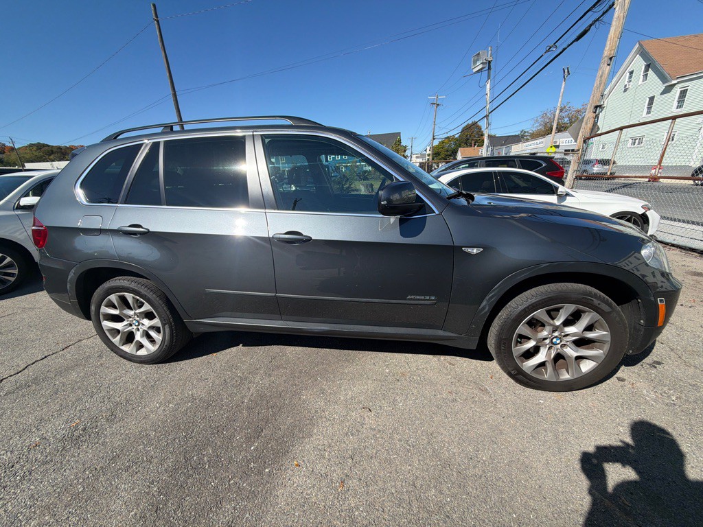 2013 BMW X5 Image 2