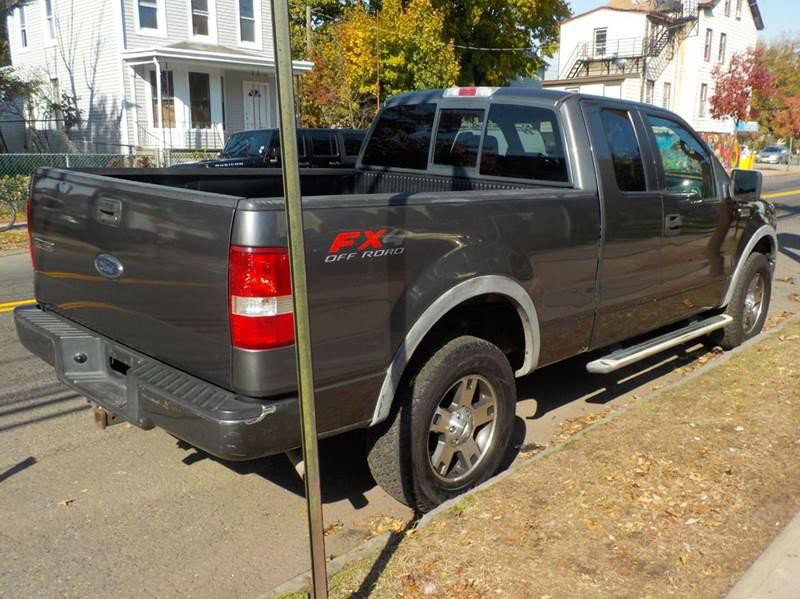 2005 Ford F-150 Image 4