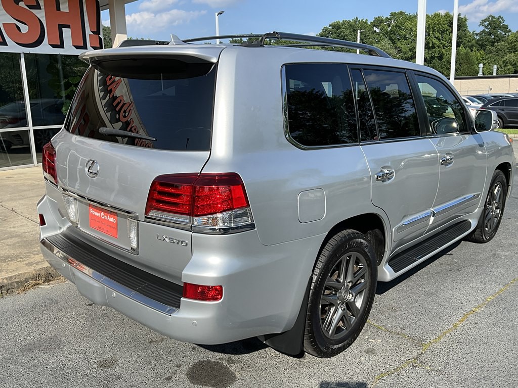 2013 Lexus LX Image 6