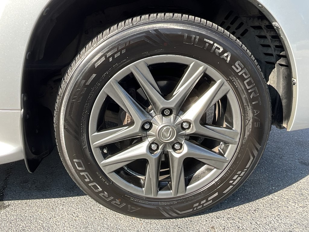 2013 Lexus LX Image 8