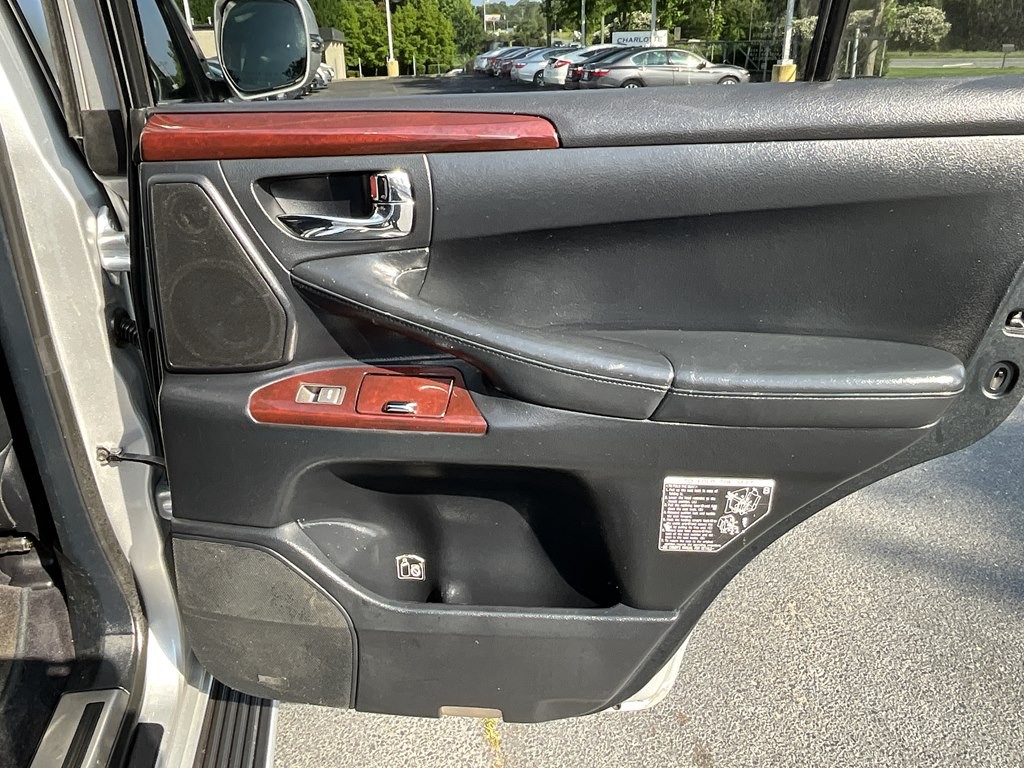 2013 Lexus LX Image 13