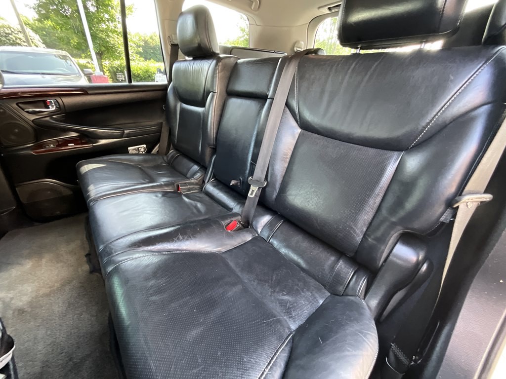 2013 Lexus LX Image 21
