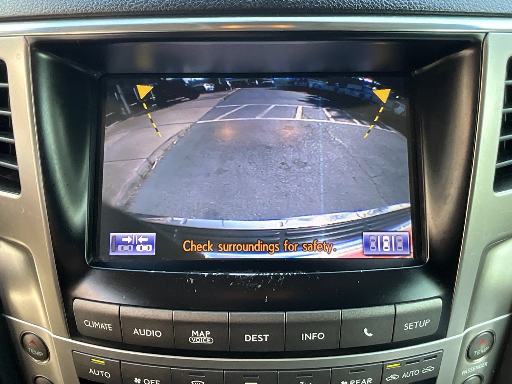 2013 Lexus LX Image 27