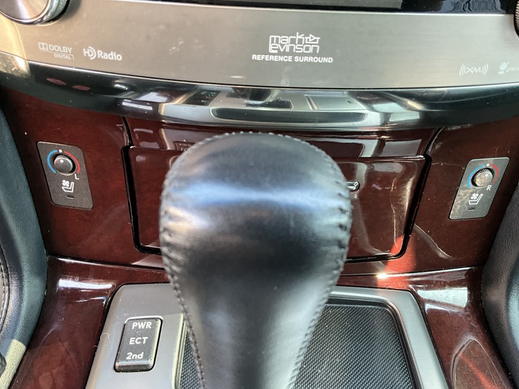 2013 Lexus LX Image 31