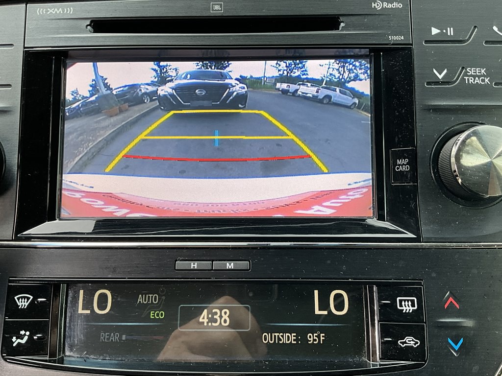 2015 Toyota Avalon Image 25