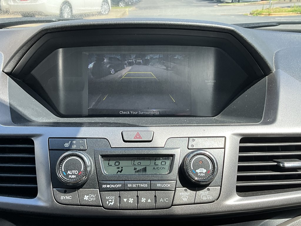 2015 Honda Odyssey Image 25