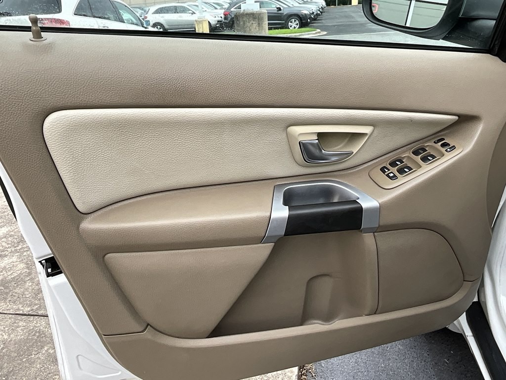 2014 Volvo XC90 Image 11