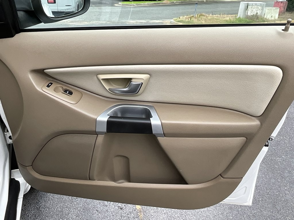 2014 Volvo XC90 Image 12