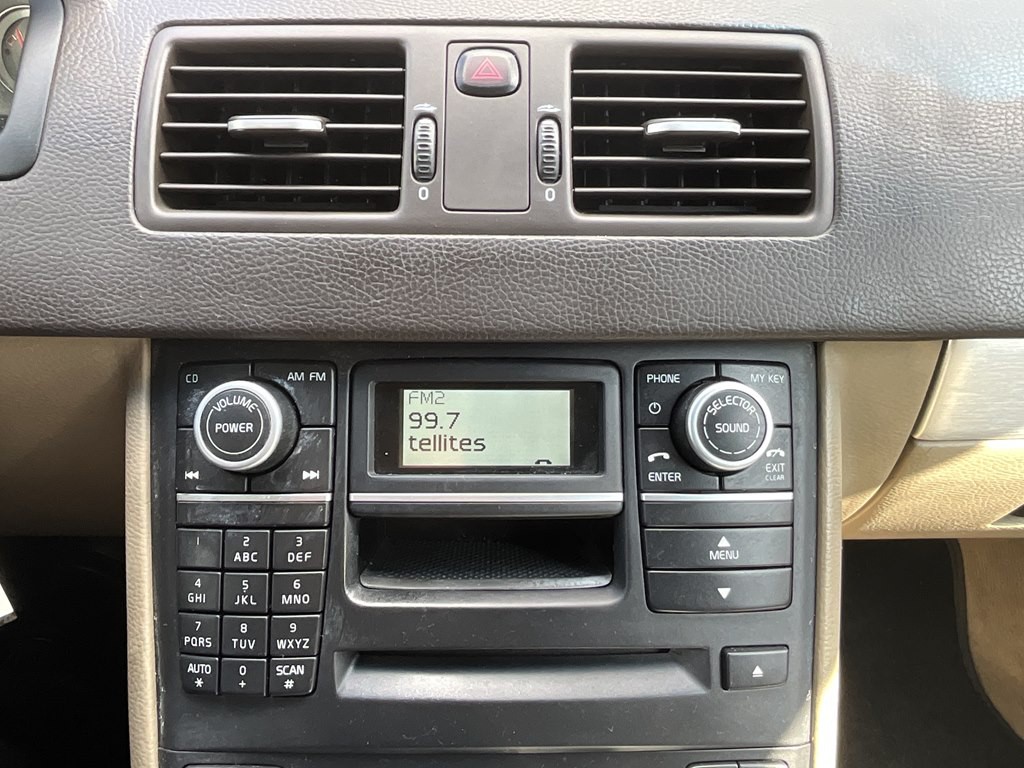 2014 Volvo XC90 Image 22