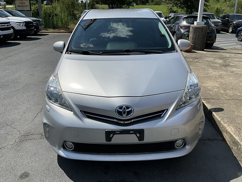 2013 Toyota Prius Image 2
