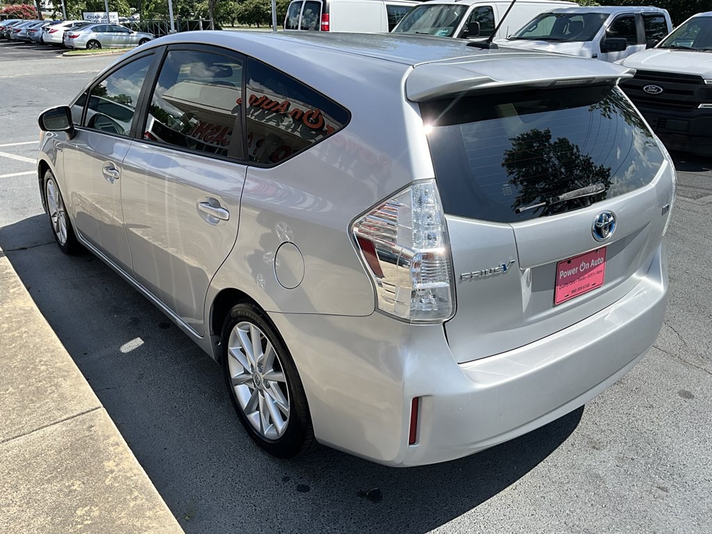2013 Toyota Prius Image 4