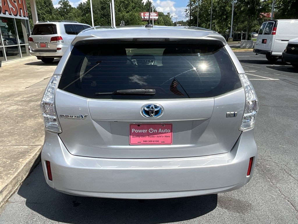 2013 Toyota Prius Image 5