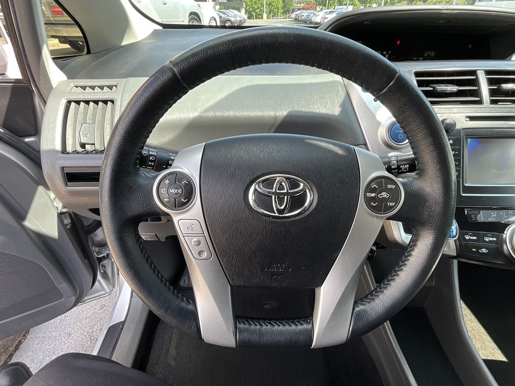 2013 Toyota Prius Image 19
