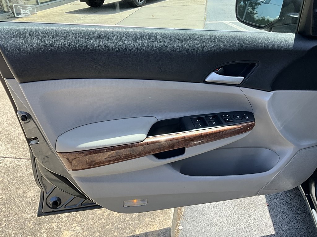 2012 Honda Accord Image 11