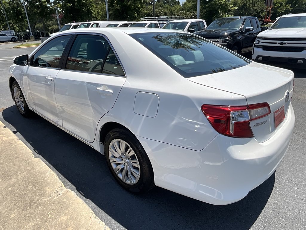 2014 Toyota Camry Image 4
