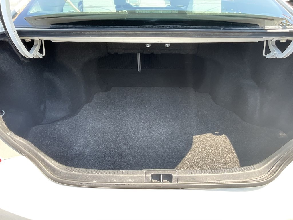 2014 Toyota Camry Image 15
