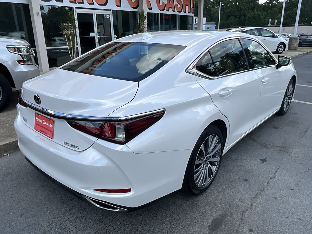 2019 Lexus ES Image 6