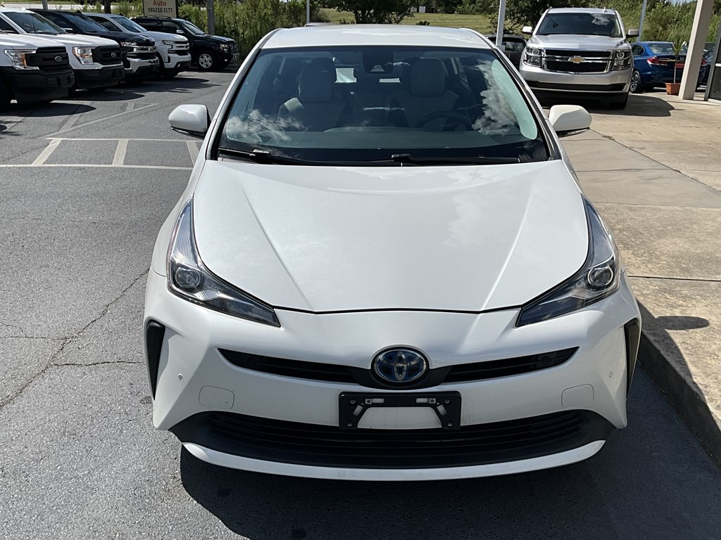2019 Toyota Prius Image 2