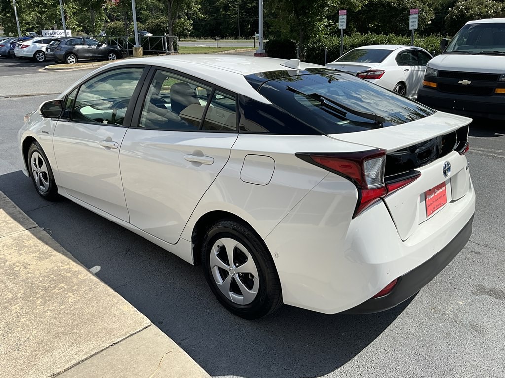 2019 Toyota Prius Image 4