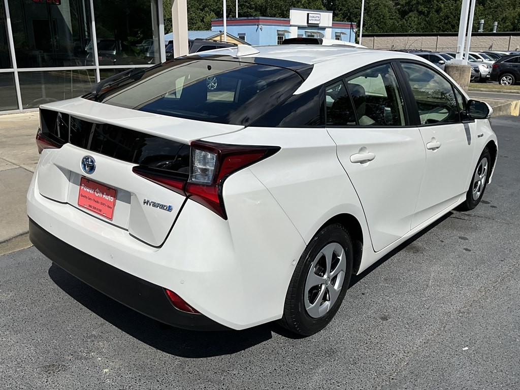 2019 Toyota Prius Image 6