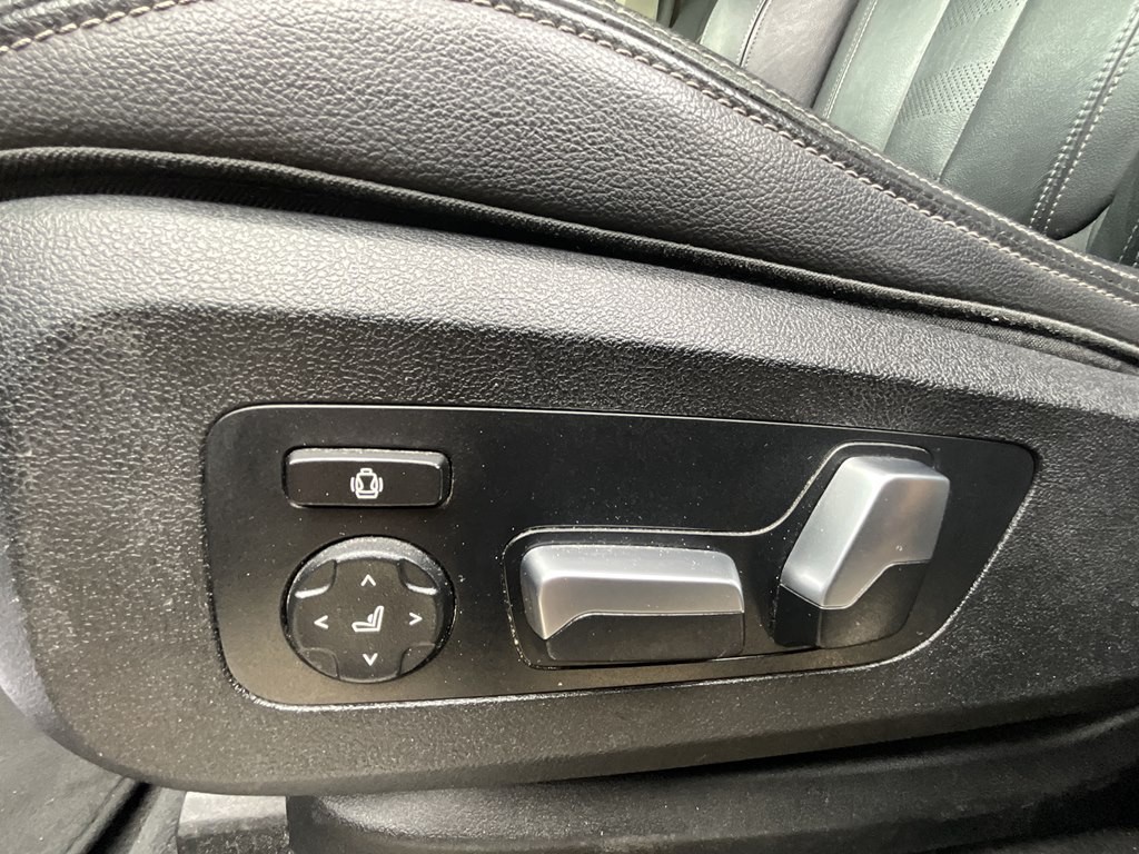 2019 BMW X7 Image 18